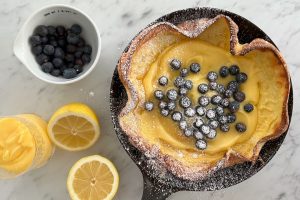 Upea Dutch Baby – hollantilainen pannukakku ja viiden minuutin lemon curd